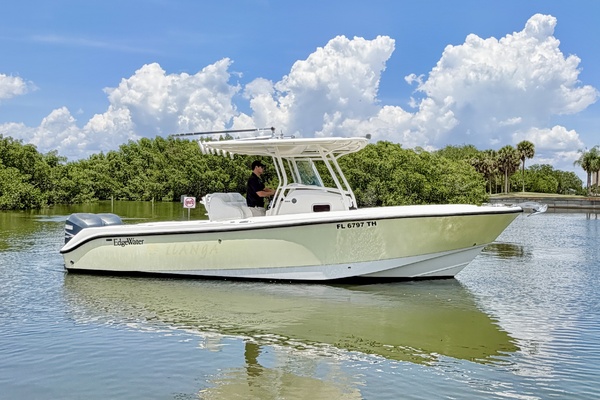 26ft Edgewater Yacht For Sale