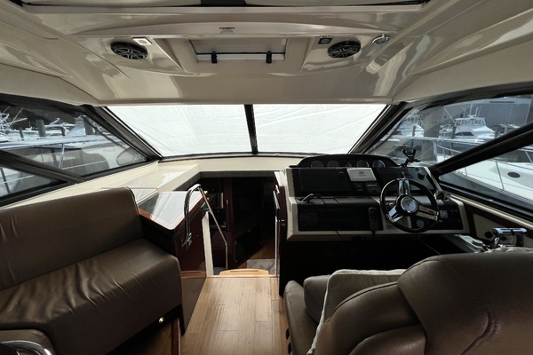 V Drives W Yacht Controller 51ft Sea Ray Yacht For Sale