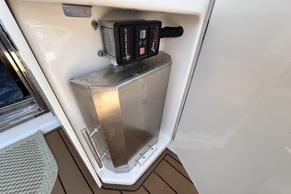 V Drives W Yacht Controller 51ft Sea Ray Yacht For Sale