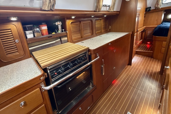EMMI 45ft Passport Yacht For Sale