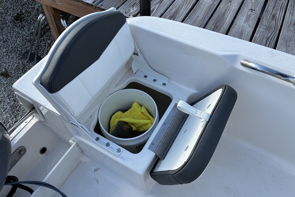 18ft Robalo Yacht For Sale