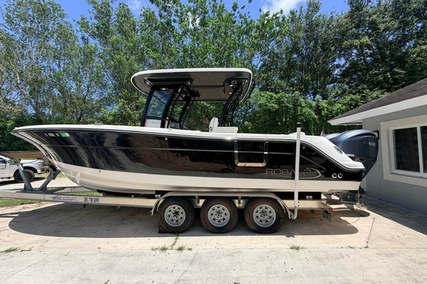 30-ft-Robalo-2022-R302 Center Console- Delray Florida United States  yacht for sale