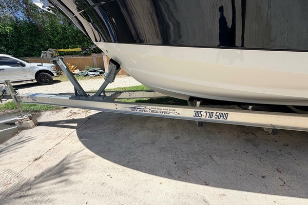 2022 Robalo 30
