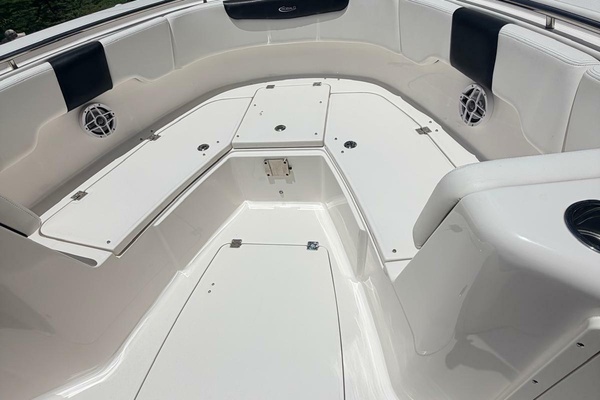 30ft Robalo Yacht For Sale