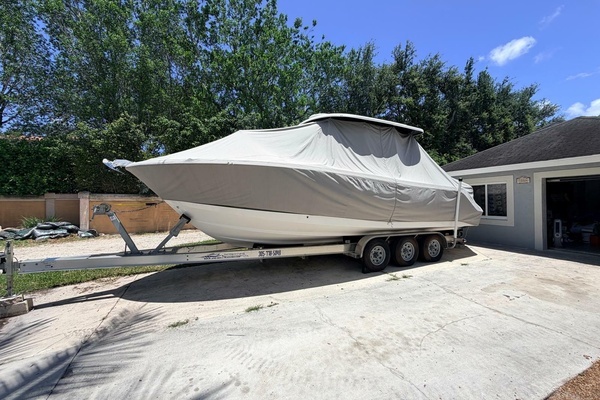 2022 Robalo 30