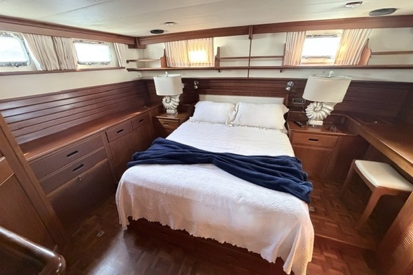 AT LAST 42ft Grand Banks Yacht For Sale