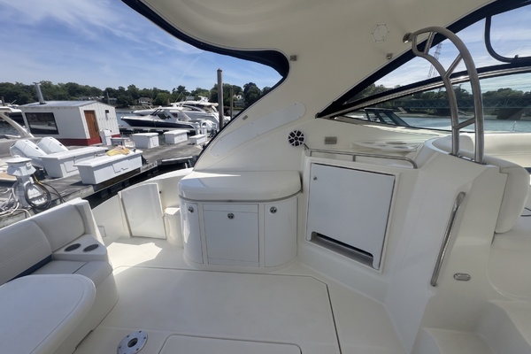 52ft Cruisers Yachts Yacht For Sale