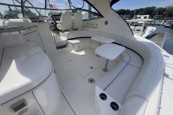 52ft Cruisers Yachts Yacht For Sale
