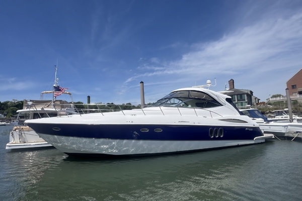 2006 Cruisers Yachts 520 Express