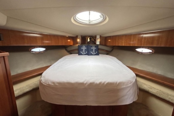 52ft Cruisers Yachts Yacht For Sale