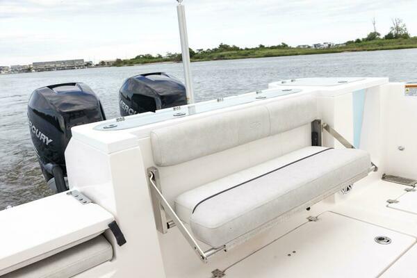 32ft Sea Fox Yacht For Sale