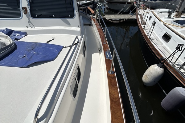 2004 Menorquin 43