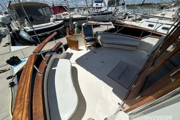 2004 Menorquin 43