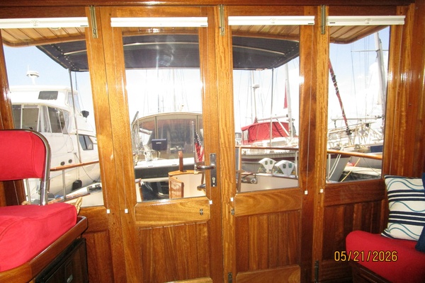 43' Menorquin pilothouse aft