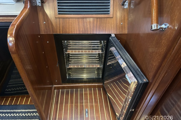 43' Menorquin galley freezer