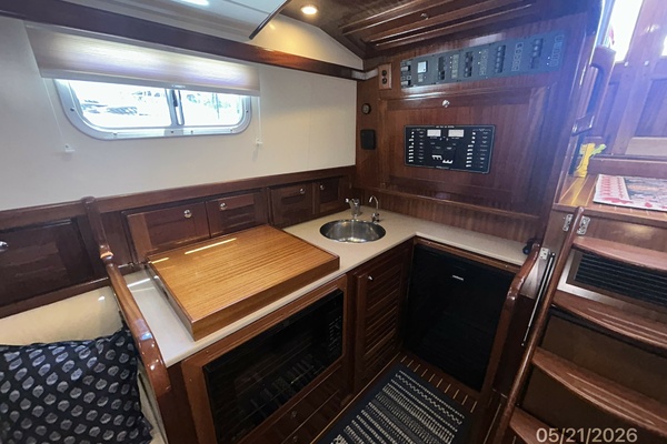 43' Menorquin galley2