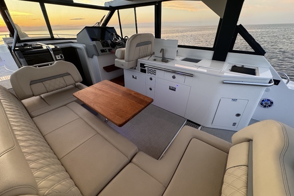 2022 Regal 36