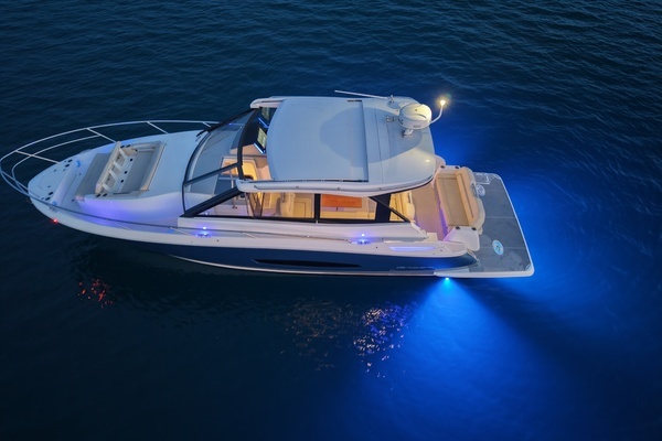 2022 Regal 36
