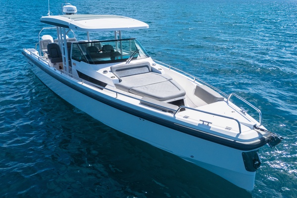 Sueno Pequeno 37ft Axopar Yacht For Sale
