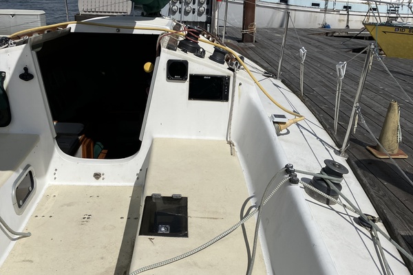 Silkye 30ft Wyliecat Yacht For Sale