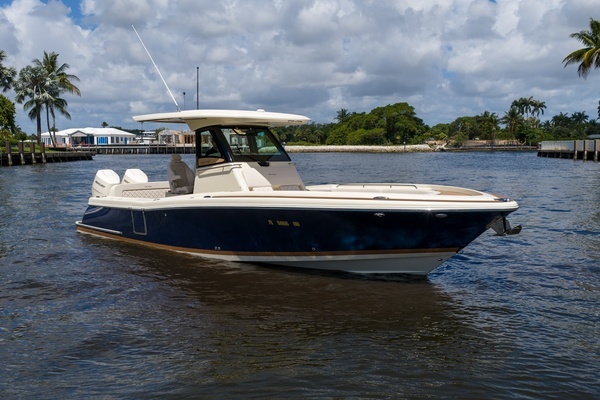 2024 Chris-Craft 30