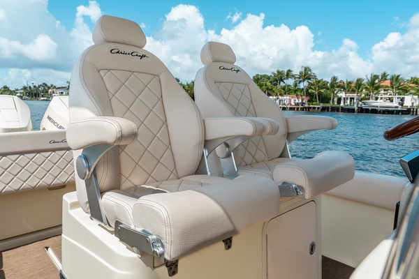 30ft Chris Craft Yacht For Sale