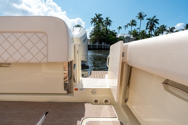 2024 Chris-Craft 30
