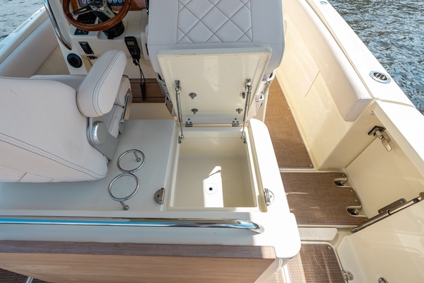 2024 Chris-Craft 30