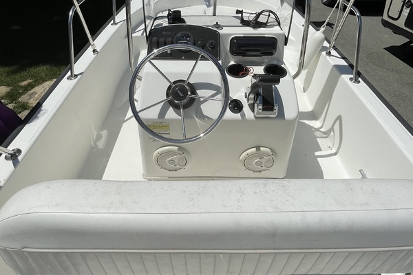 15ft Boston Whaler Yacht For Sale