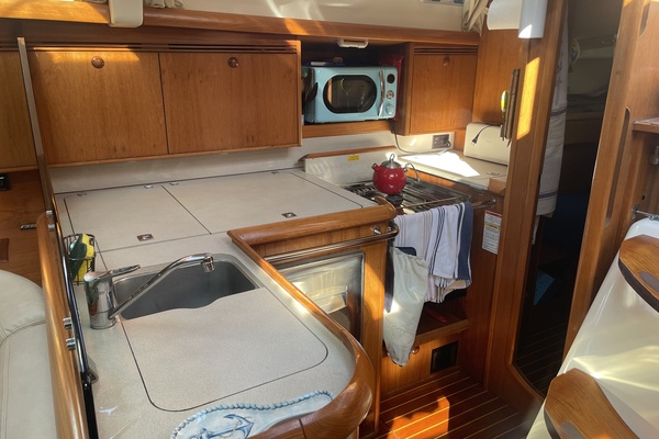 Seabella 45ft Jeanneau Yacht For Sale