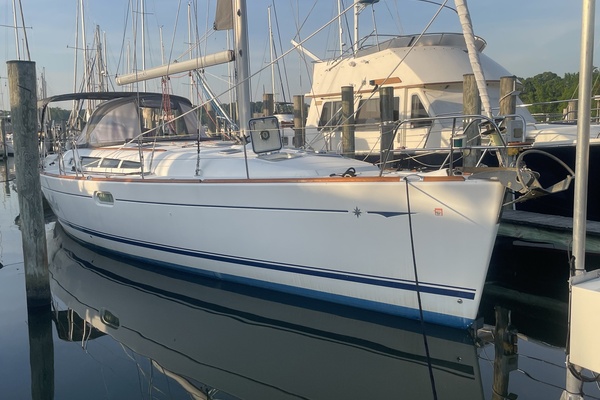Seabella 45ft Jeanneau Yacht For Sale