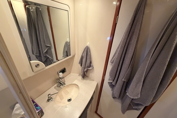 Sea Ray 480 Yacht For Sale