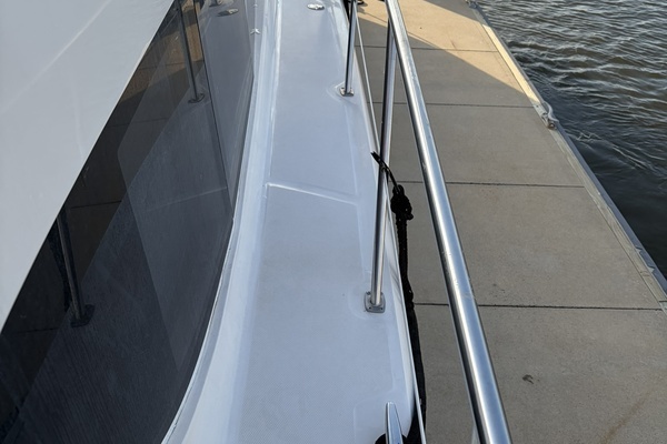 Sea Ray 480 Yacht For Sale