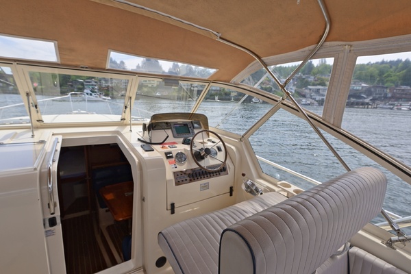 Midsummer 34ft Mainship Yacht For Sale