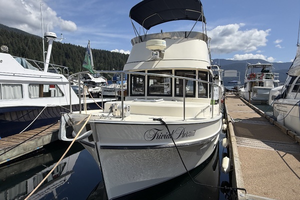 31ft Camano Yacht For Sale