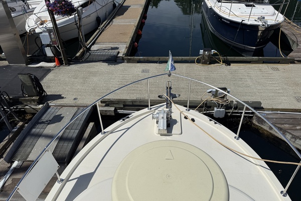 31ft Camano Yacht For Sale