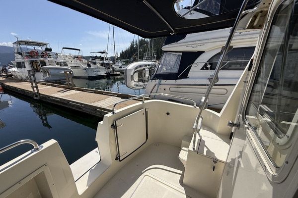 31ft Camano Yacht For Sale