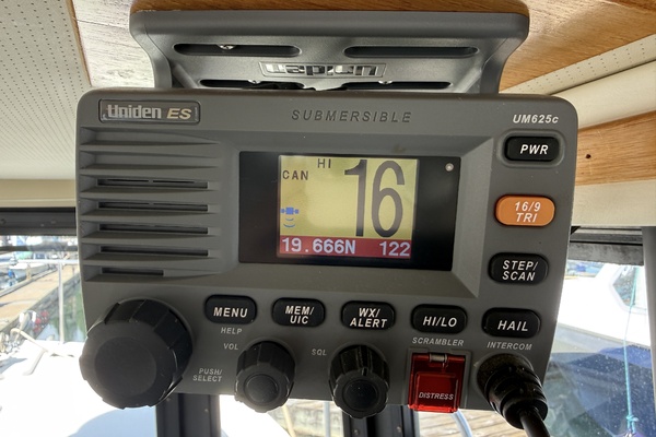 31ft Camano Yacht For Sale
