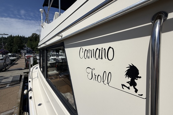 31ft Camano Yacht For Sale