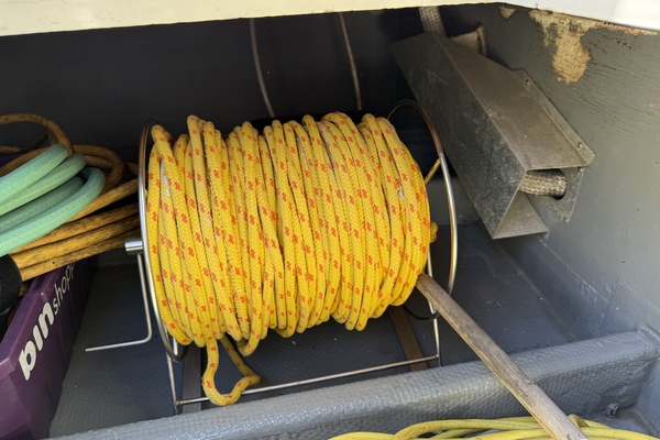 31ft Camano Yacht For Sale