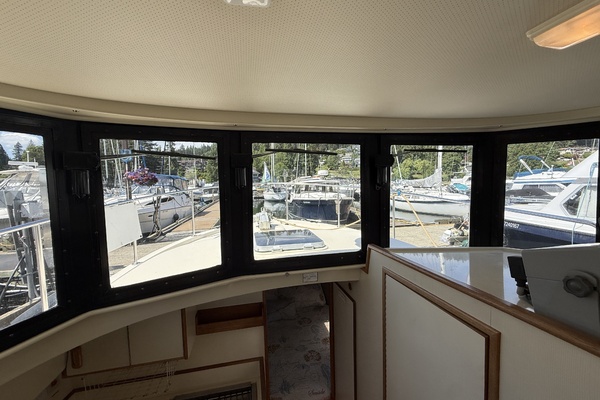31ft Camano Yacht For Sale