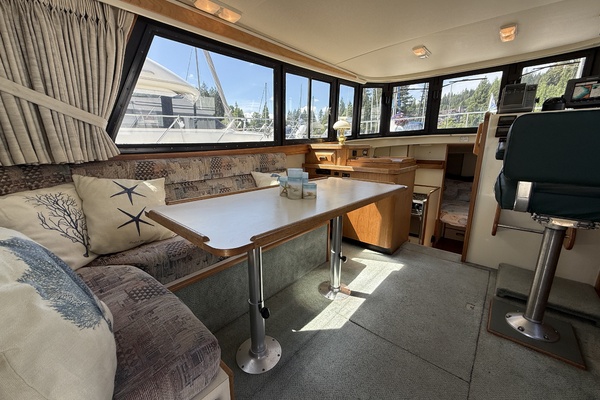 31ft Camano Yacht For Sale