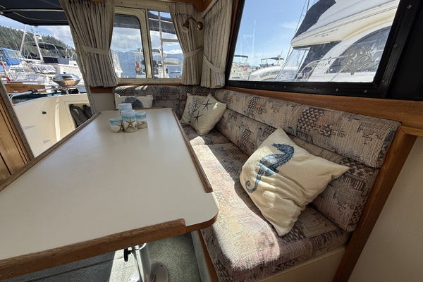 31ft Camano Yacht For Sale