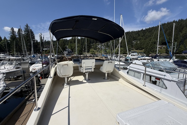 31ft Camano Yacht For Sale