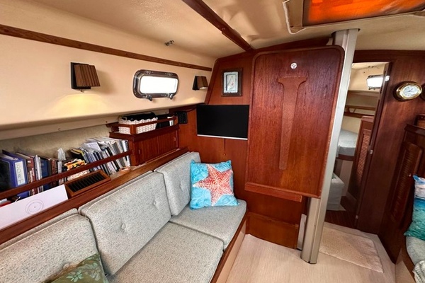 SITOA 35ft Island Packet Yacht For Sale