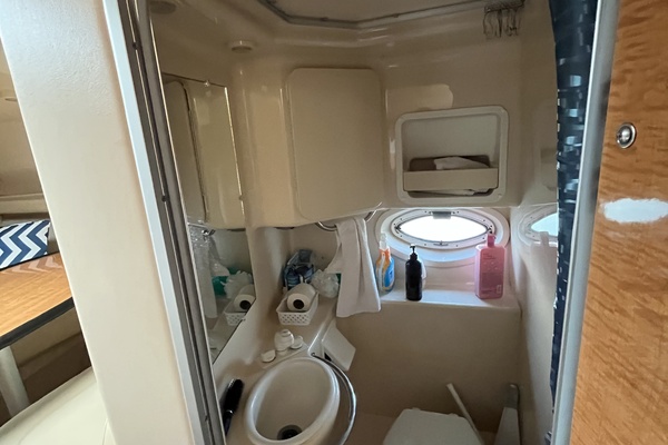 29ft Maxum Yacht For Sale