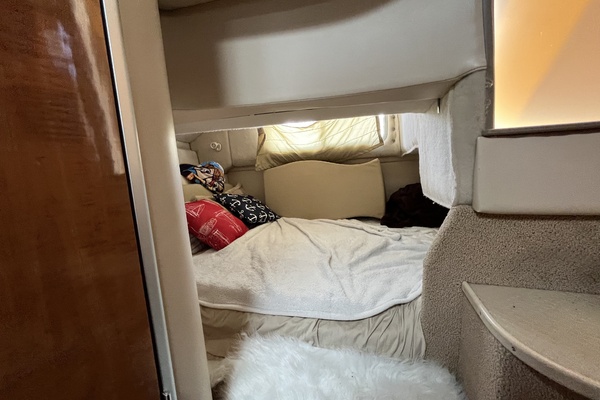 29ft Maxum Yacht For Sale