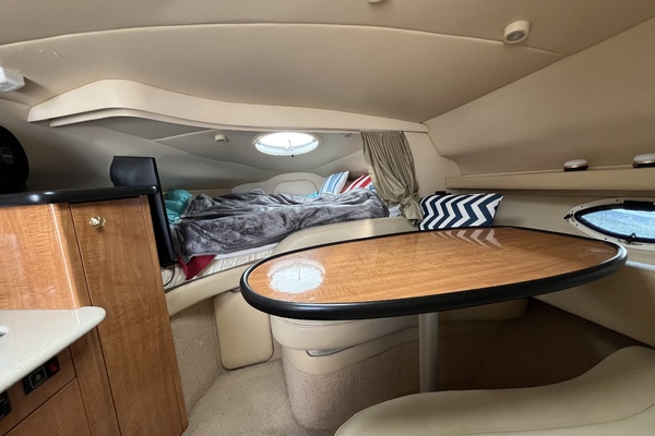29ft Maxum Yacht For Sale