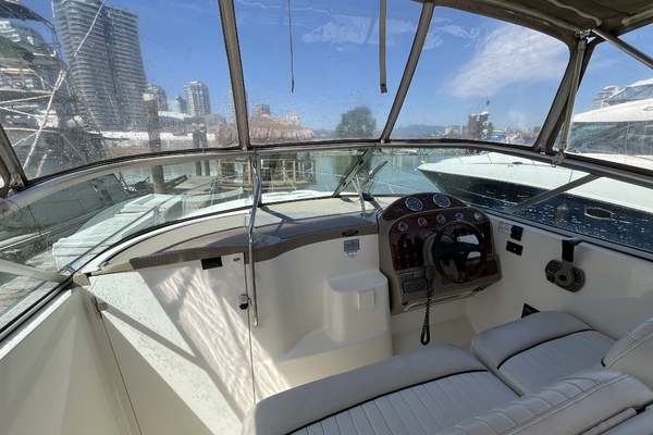 Photo of the 2003 Maxum 2900 SCR