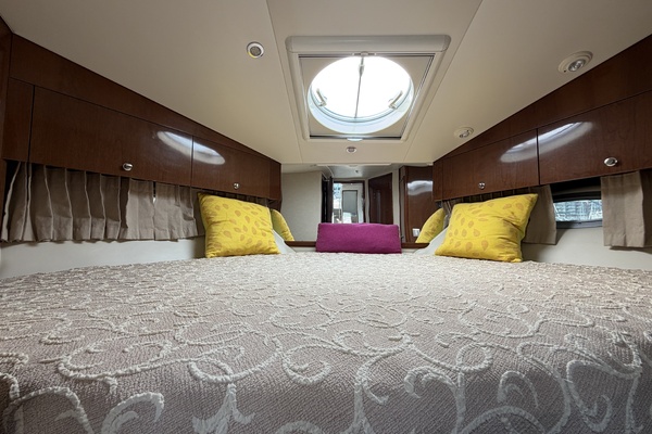 Helios 47ft Carver Yacht For Sale